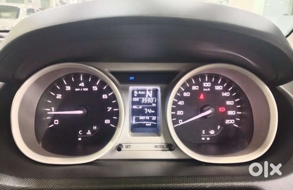 Tata Tiago 1.2 Revotron Xta, 2017, Petrol