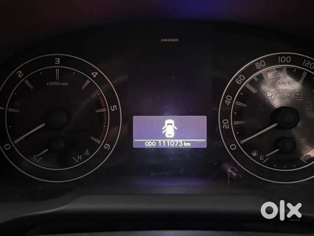 Toyota Innova Crysta 2017 Diesel 111000 Km Driven.