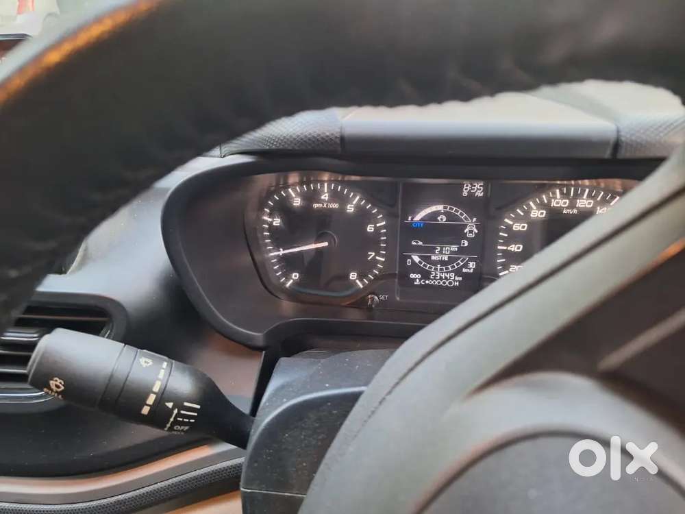 Urgent Sale Superb Condition Tata Altroz