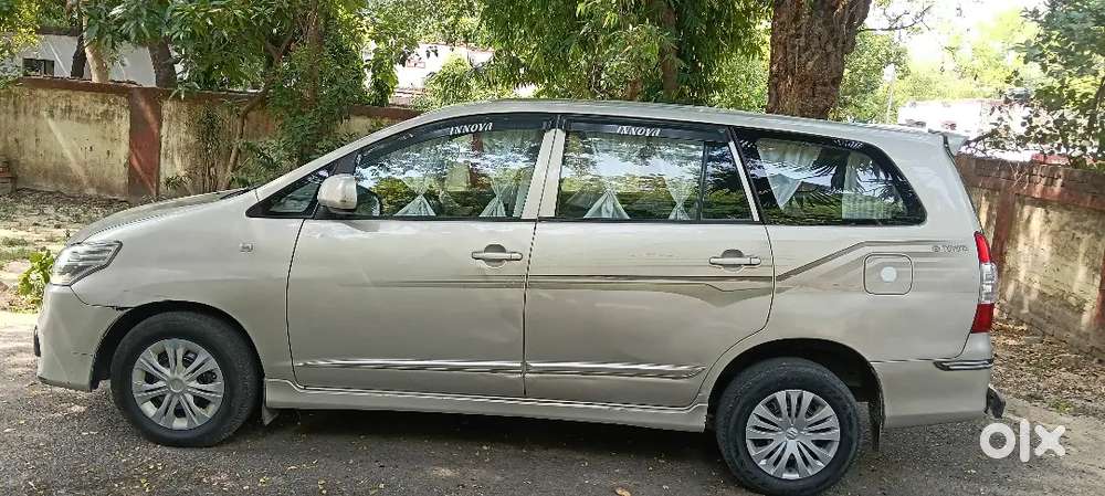 Toyota Innova Diesel 2015