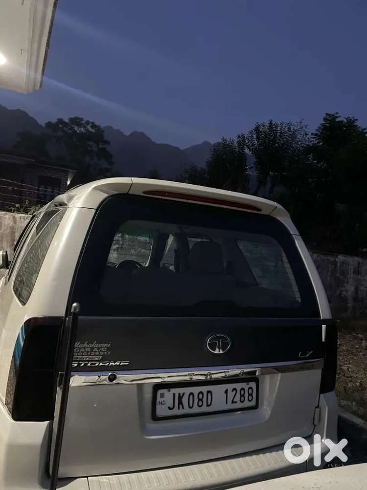 Tata Safari Storme 2013 Diesel 168000 Km Driven