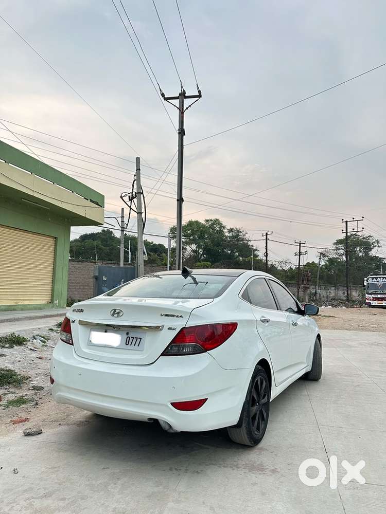 Hyundai Fluidic Verna 2013