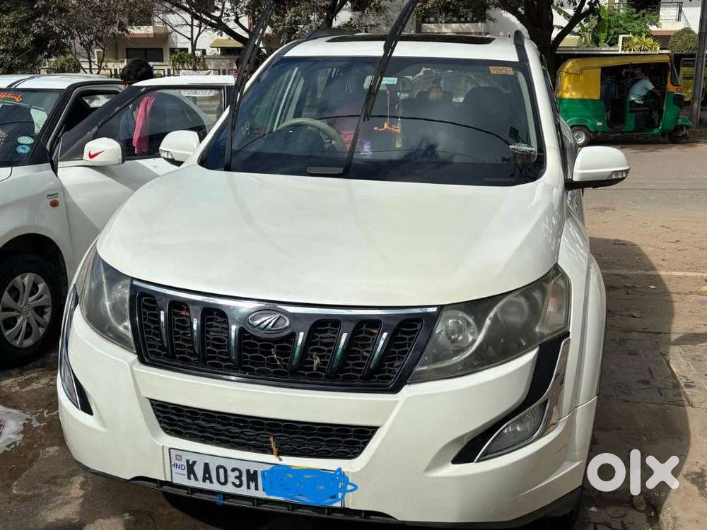 Mahindra Xuv500 (2015)