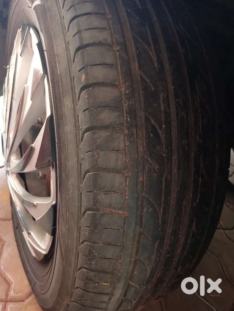 268000 Km रनिग, गाडी कि आयु 10 साल