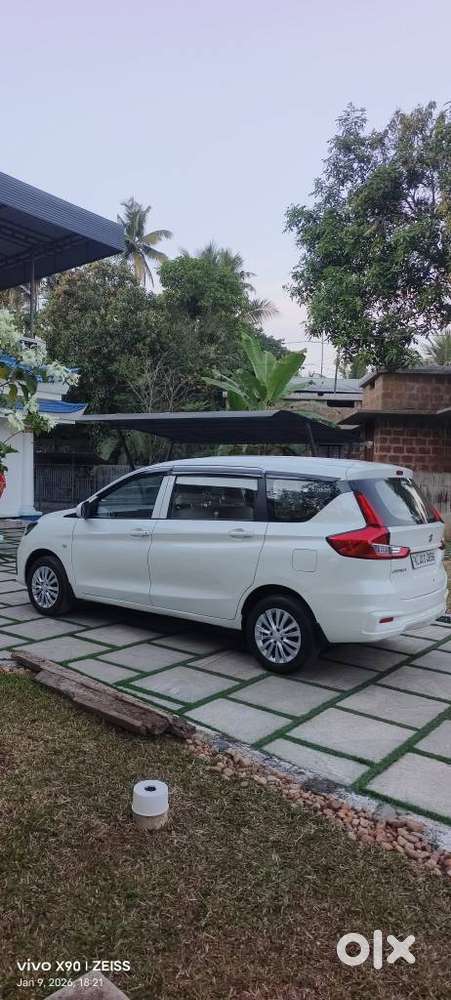 Maruti Suzuki Ertiga Lxi Shvs, 2020, Petrol