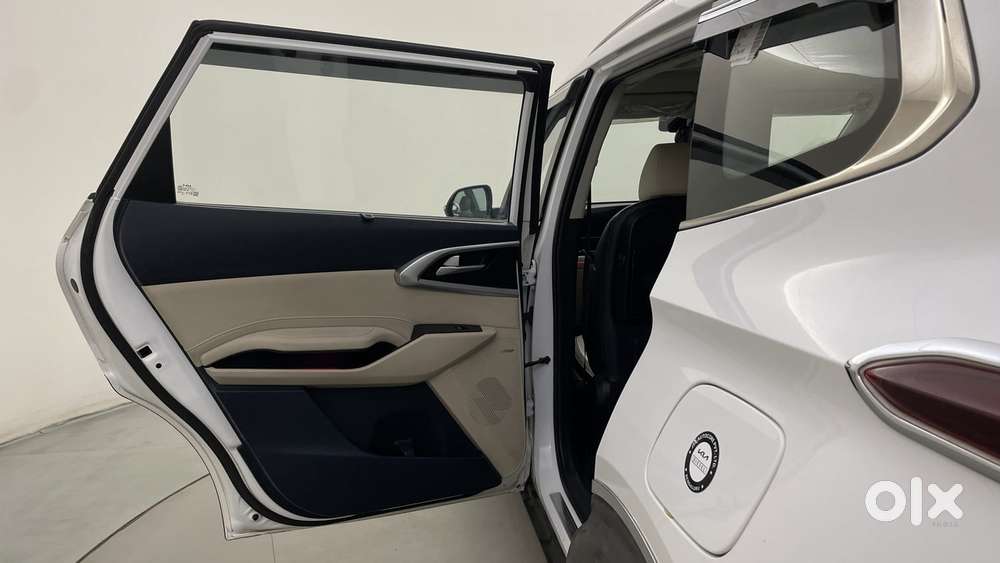 Kia Carens 1.5 Luxury Plus Diesel At 6 Str, 2022, Diesel