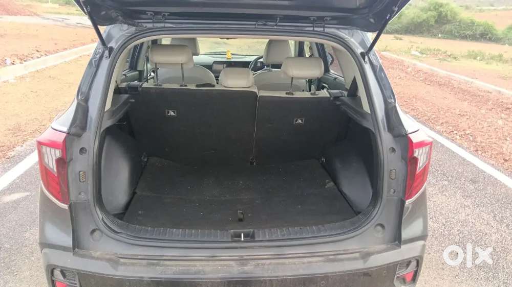 Kia Seltos Petrol Manual 2024