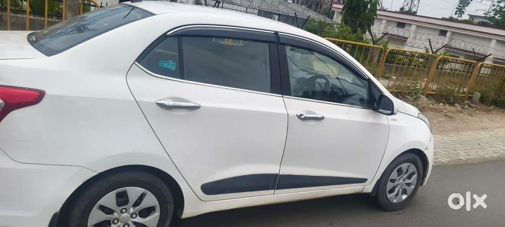 Hyundai Petrol Manual 2014 Mint Conditon Only Serious Buyer Contact Me