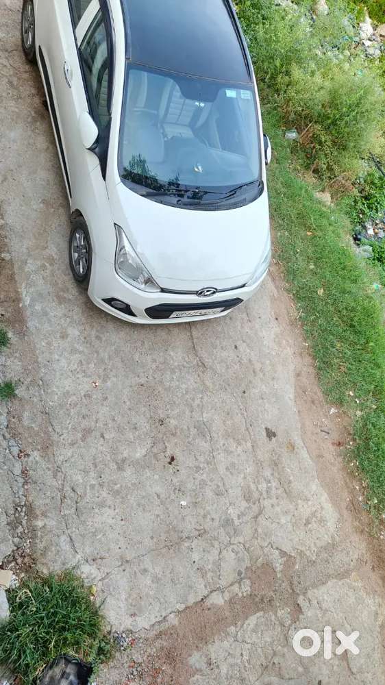 Hyundai Grand I10 2014 Diesel 98000 Km Driven