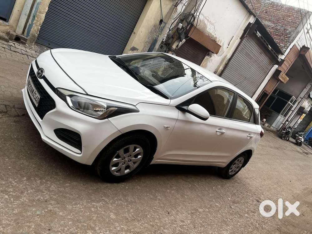 Hyundai I20 Petrol Cvt Magna Executive, 2018, Cng & Hybrids