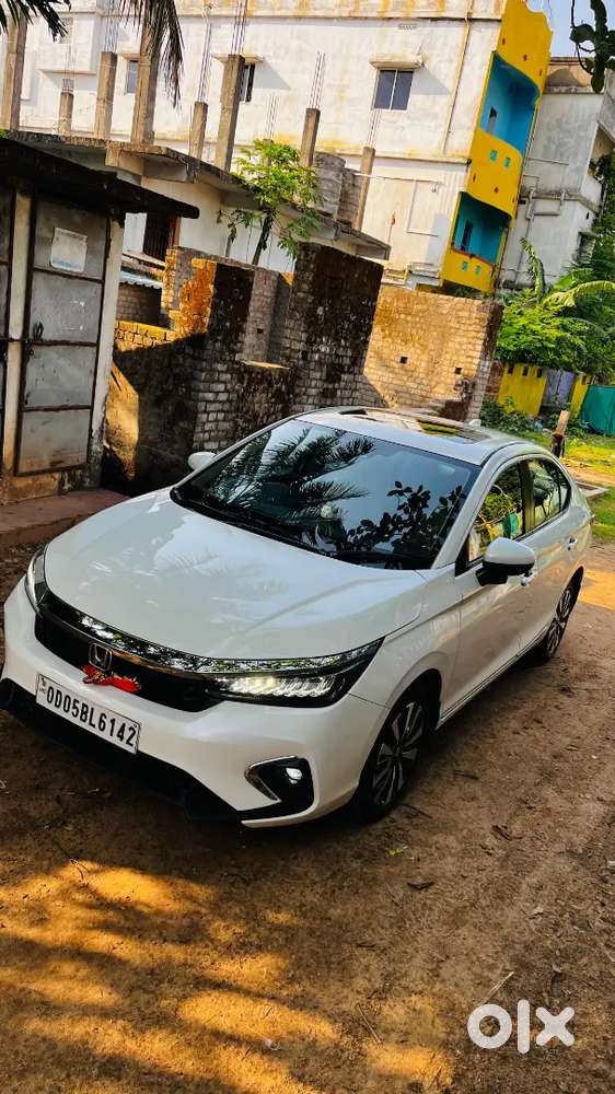 Honda City Zx 2023 Petrol 20530 Km Driven