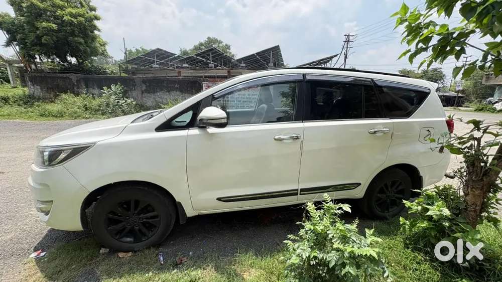 Toyota Innova Crysta 2016 Diesel Manual