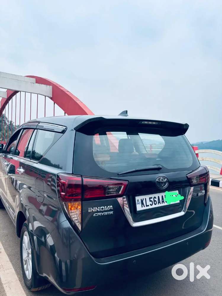 Toyota Innova Crysta 2018 Diesel Well Maintained