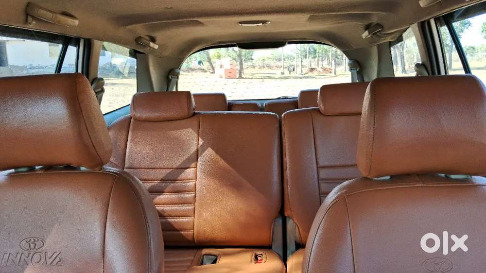 Toyota Innova 2011 Diesel Well Maintained