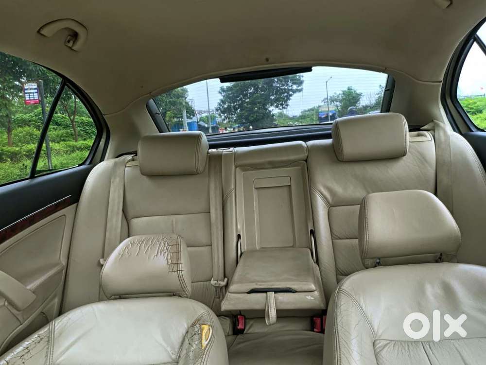 Skoda Laura Skoda-laura-laura-elegance-1.9-tdi--at, 2012, Diesel