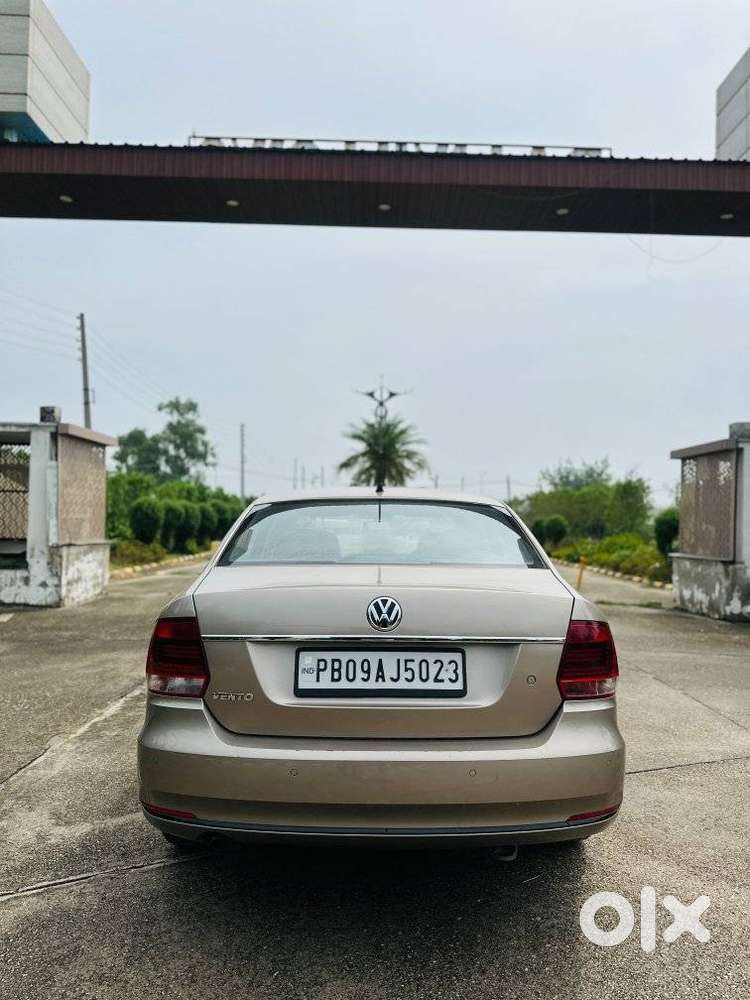 Volkswagen Vento 1.6 Comfortline, 2019, Petrol