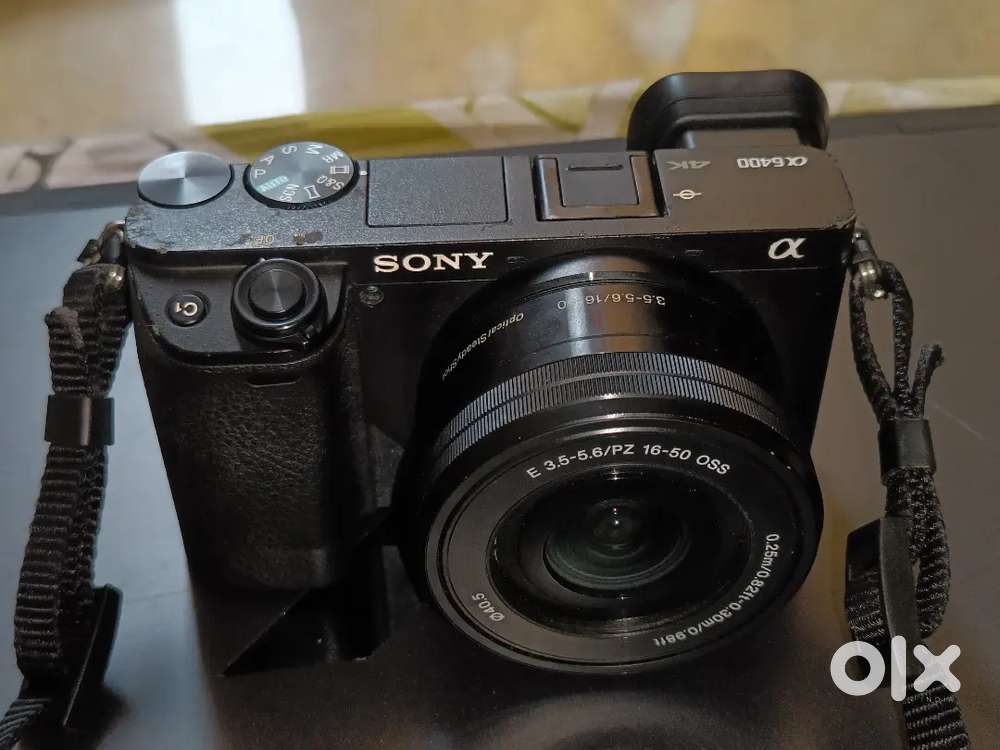 Sony a 6400 with accessories