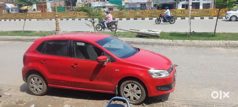 Volkswagen Polo Petrol Automatic 2011