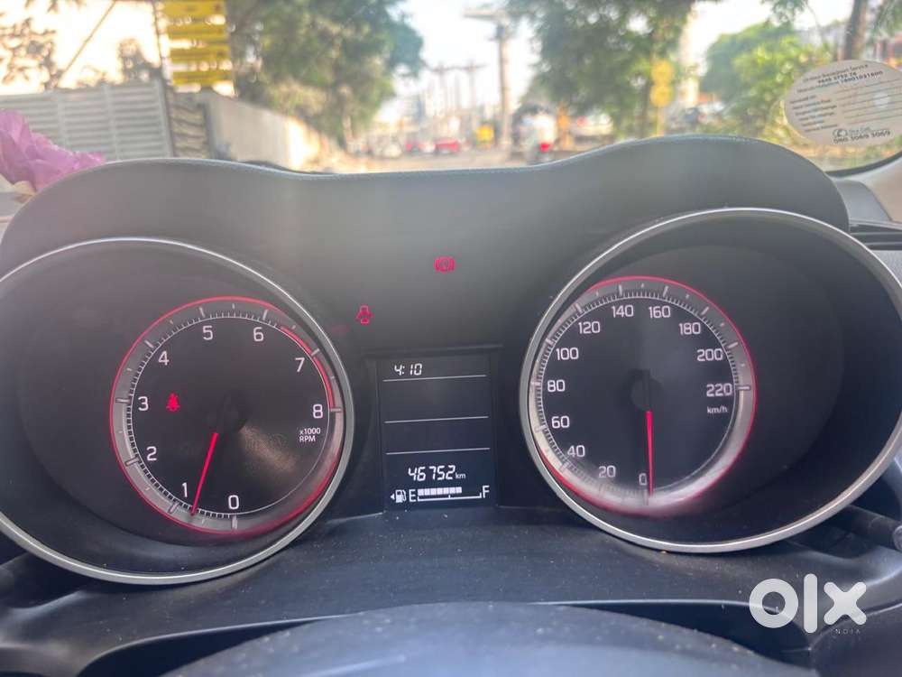 Maruti Suzuki Swift Vxi + Manual, 2019, Petrol