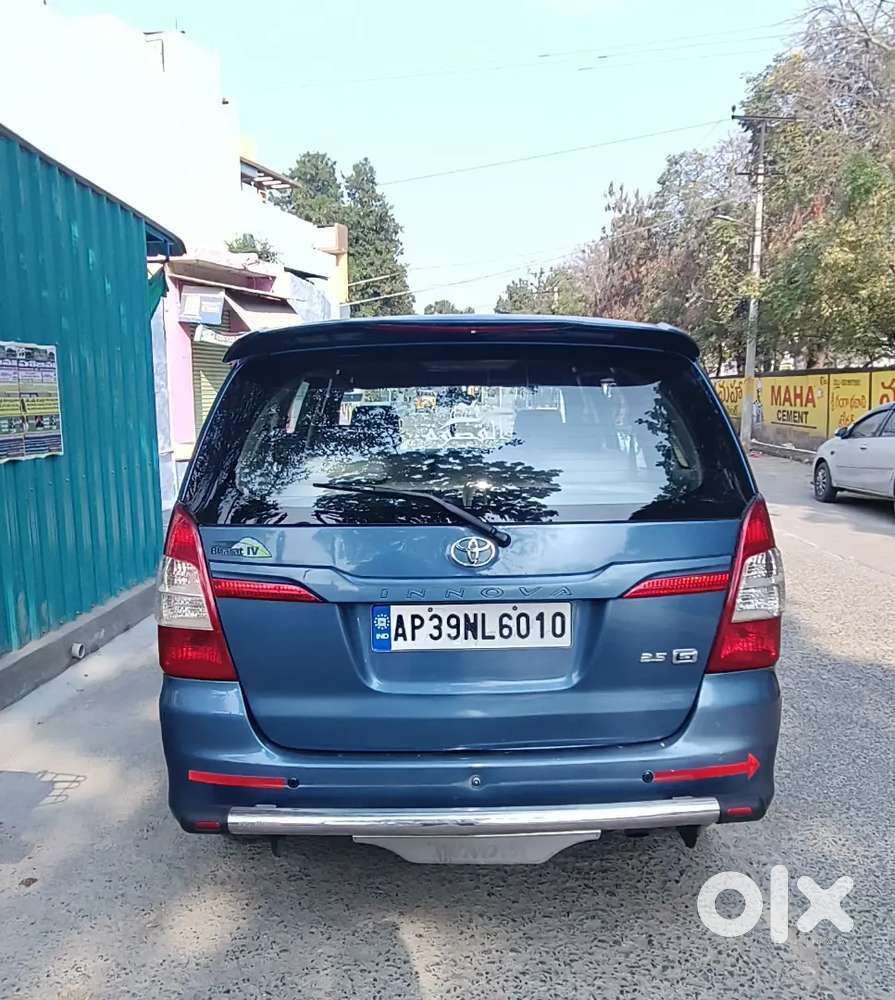 Toyota Innova 2014 Diesel 110000 Km Driven