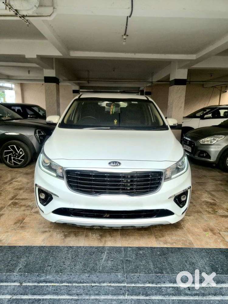 Kia Carnival Premium, 2020, Diesel