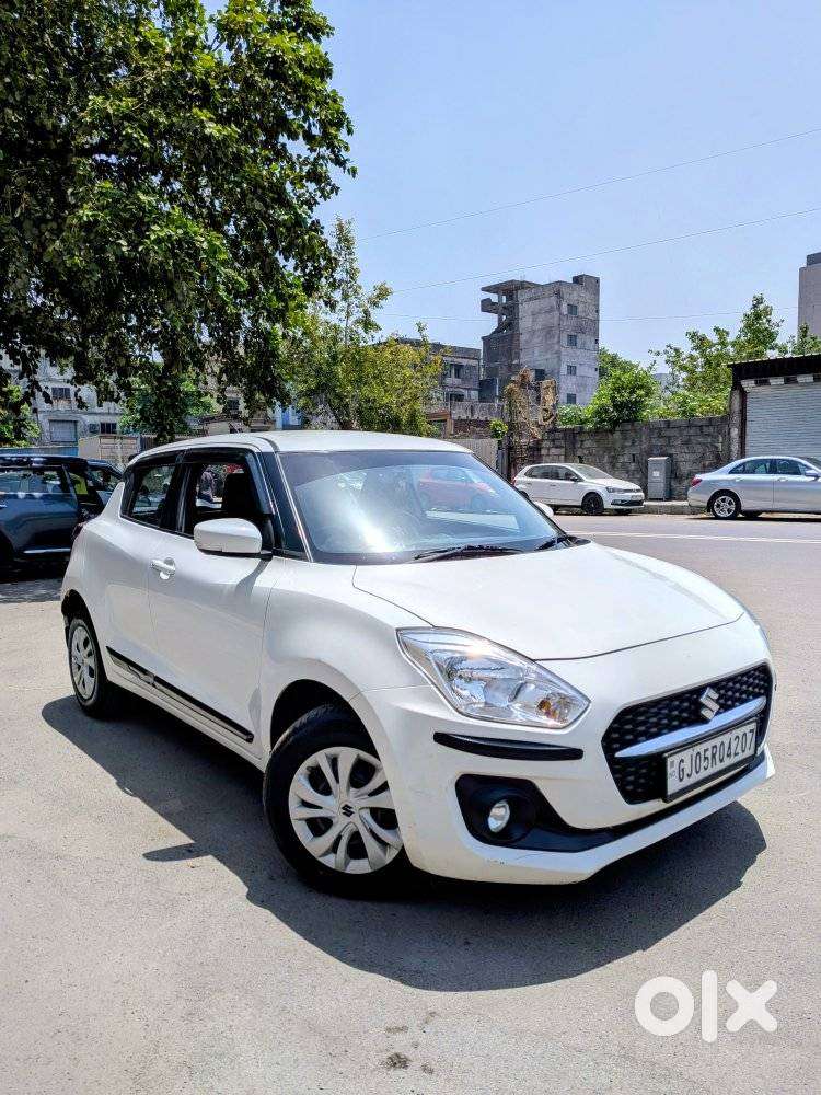 Maruti Suzuki Swift Vxi + Manual, 2022, Petrol