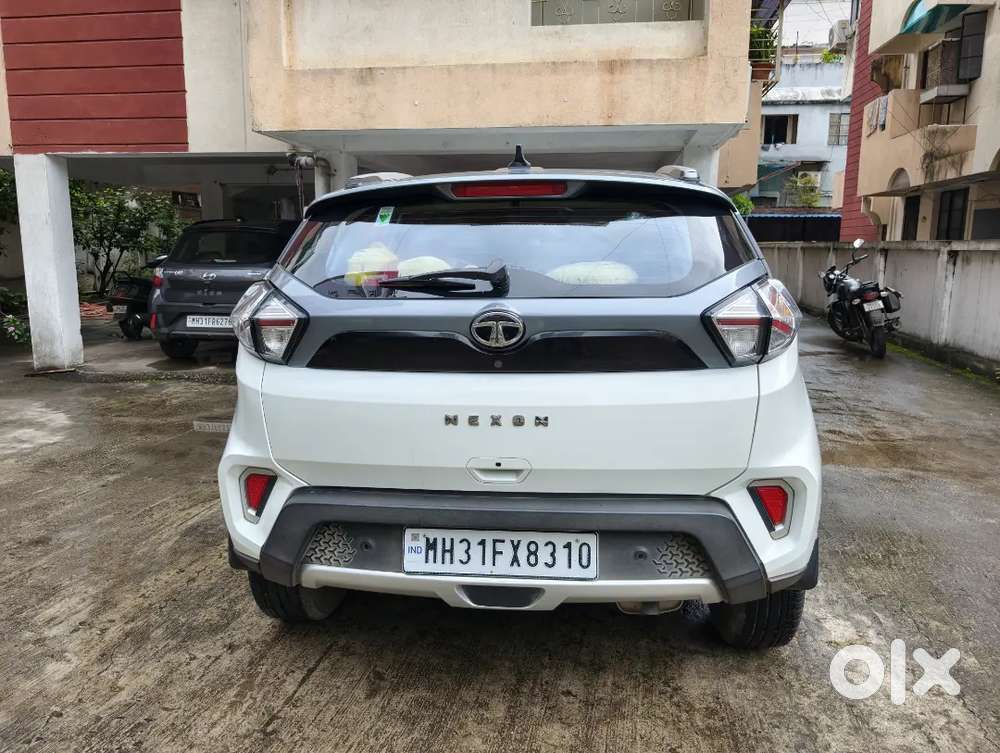 Tata Nexon 1.2 Xz Plus Dual Tone (o)