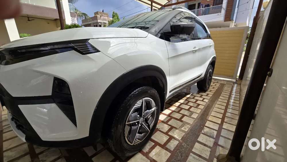 Tata Nexon Petrol Manual Excellent Condition