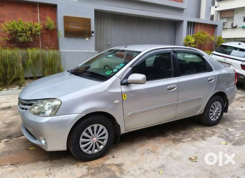 Toyota Etios, 2011, Petrol