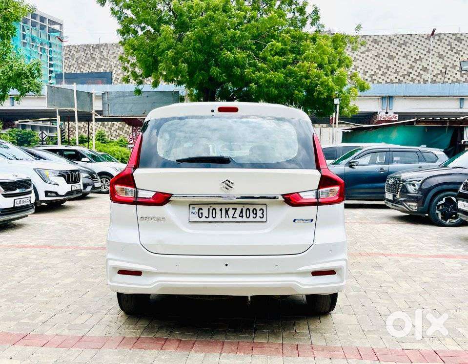 Maruti Suzuki Ertiga Zxi Shvs, 2020, Petrol