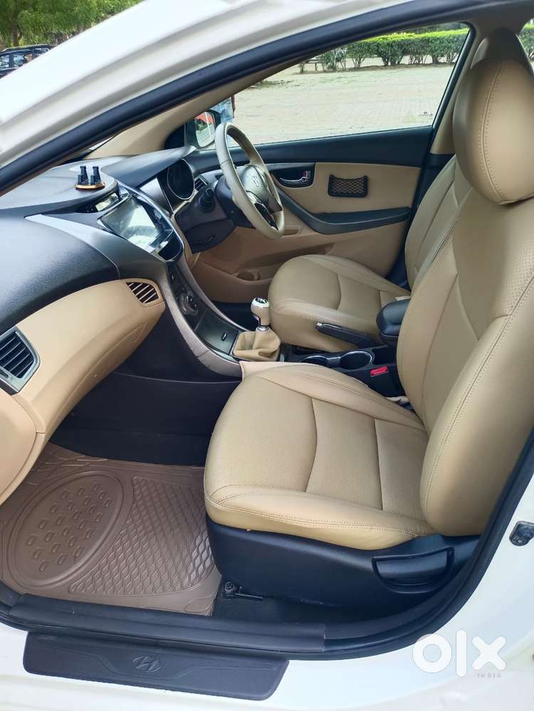 Hyundai Elantra 1.8 Sx Mt, 2012, Petrol