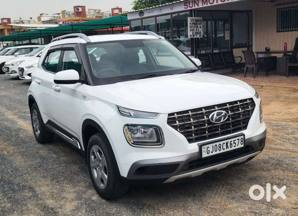 Hyundai Venue S 1.2 Petrol, 2022, Cng & Hybrids