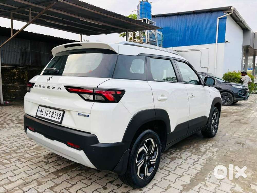 Maruti Suzuki Brezza 1.5 Zxi Plus Smart Hybrid, 2023, Petrol