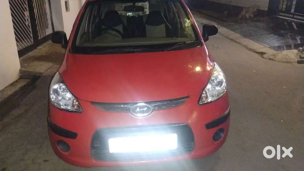 Well Maintained Red Hundai I10