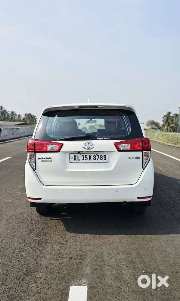 Toyota Innova Crysta 2.4 G Plus Mt 7 Str, 2021, Diesel