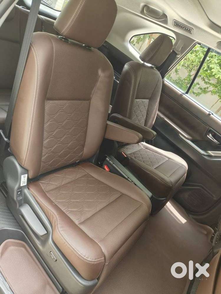 Toyota Innova Hycross 2.0 Zx (o) Hybrid 7 Str, 2024, Petrol