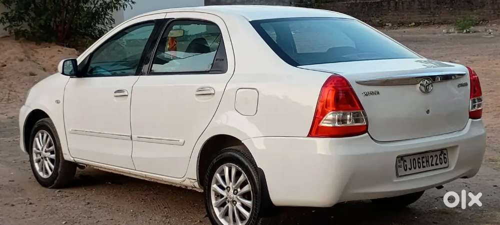 Toyota Etios [2010-2012] 2011