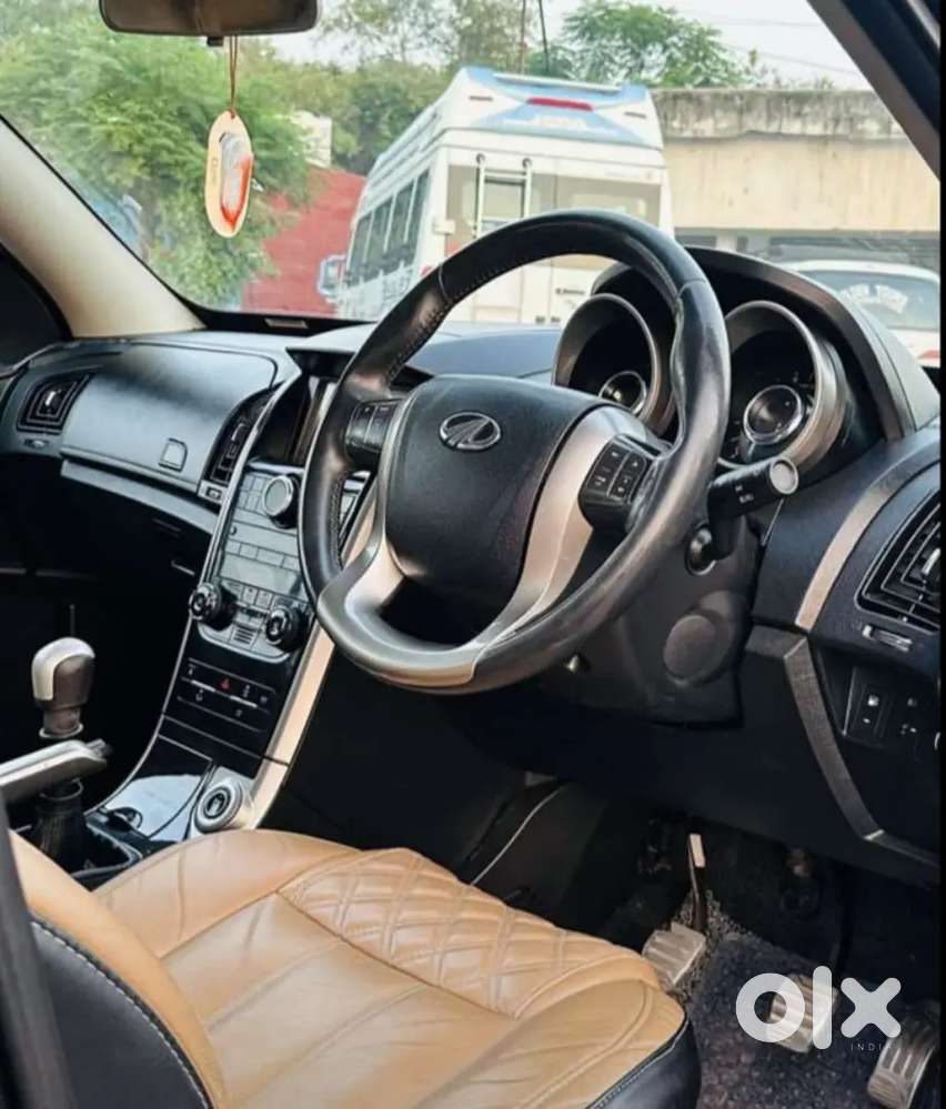 Mahindra Xuv500 2018 Diesel 83000 Km Driven