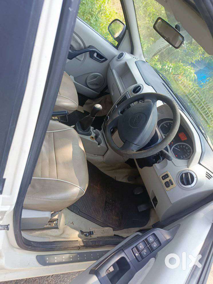 Mahindra Verito 1.5 D6, 2013, Petrol