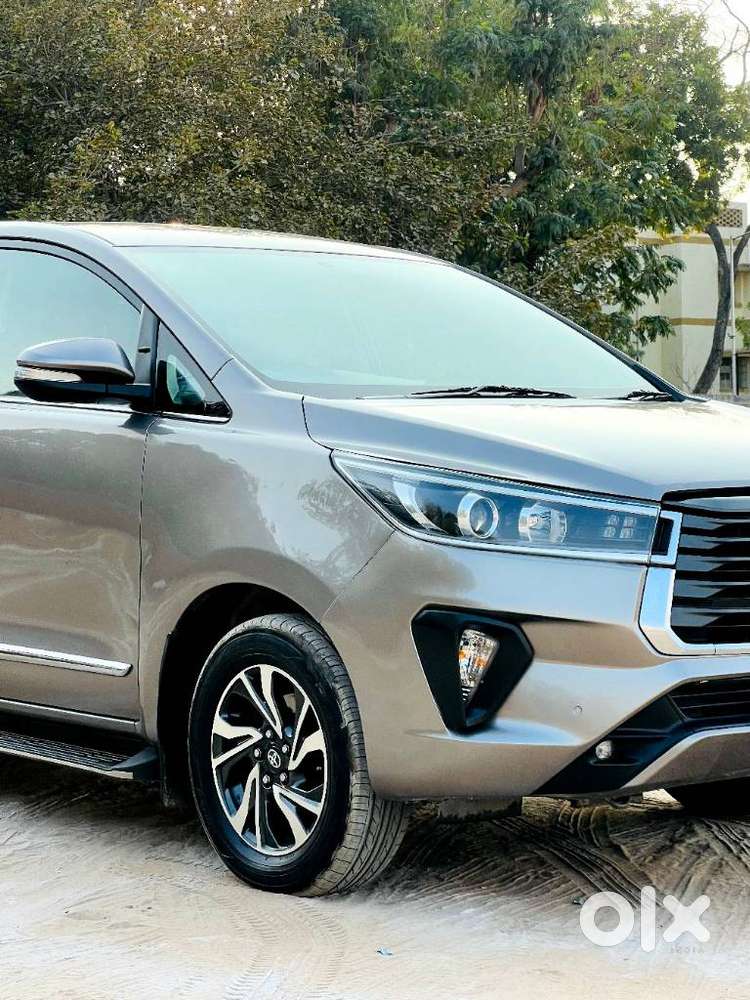 Toyota Innova Crysta 2.4 Vx Mt 8s, 2022, Diesel