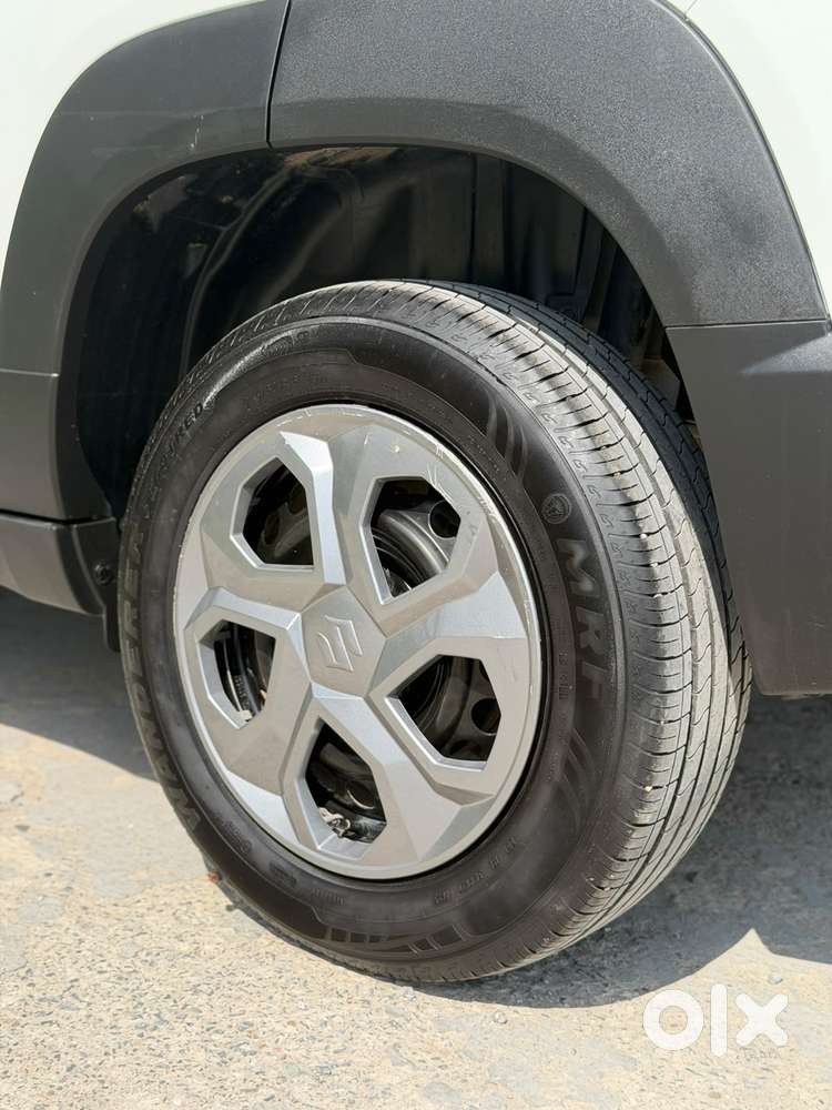 Maruti Suzuki Brezza 1.5 Lxi Smart Hybrid, 2026, Petrol
