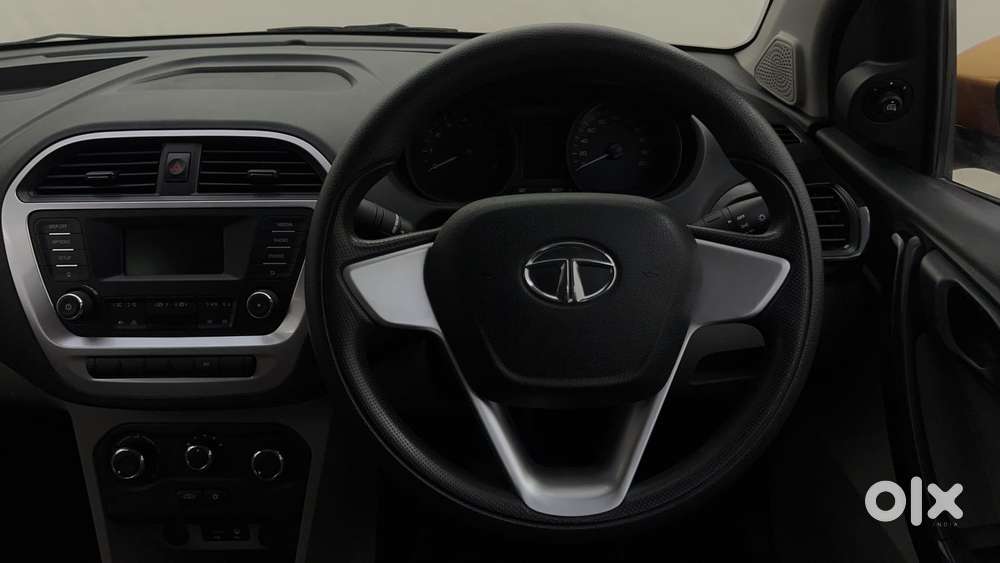 Tata Tiago 1.2 Revotron Xt, 2016, Petrol