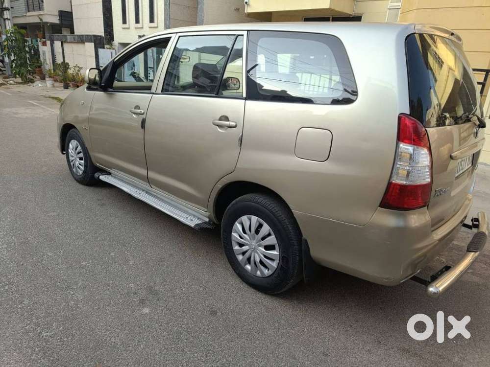 Toyota Innova 2.5 G (diesel) 8 Seater, 2009, Diesel