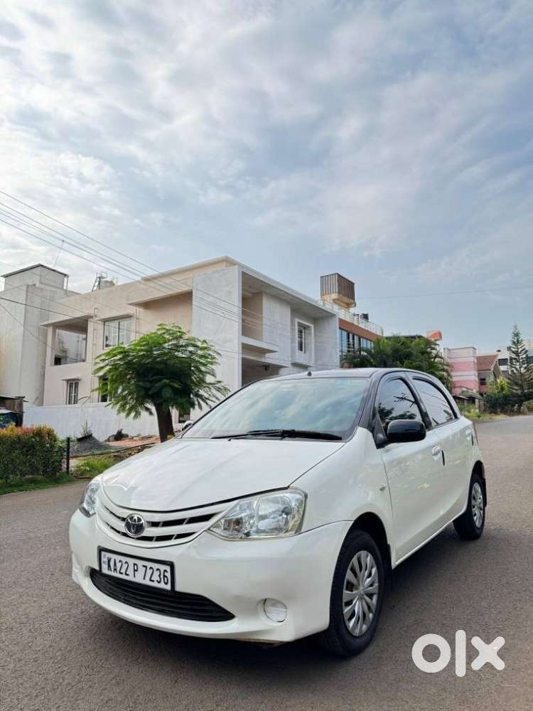 Toyota Etios Liva 2011-2012 G, 2012, Petrol