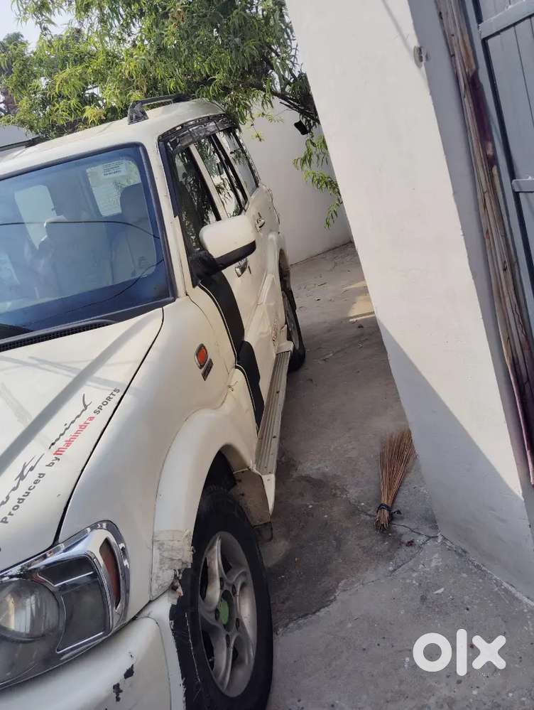 Mahindra Scorpio Classic 2012 Diesel 180000 Km Driven