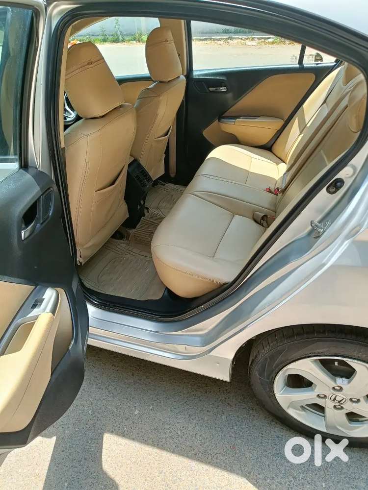 Honda City V Mt 2015 Silver