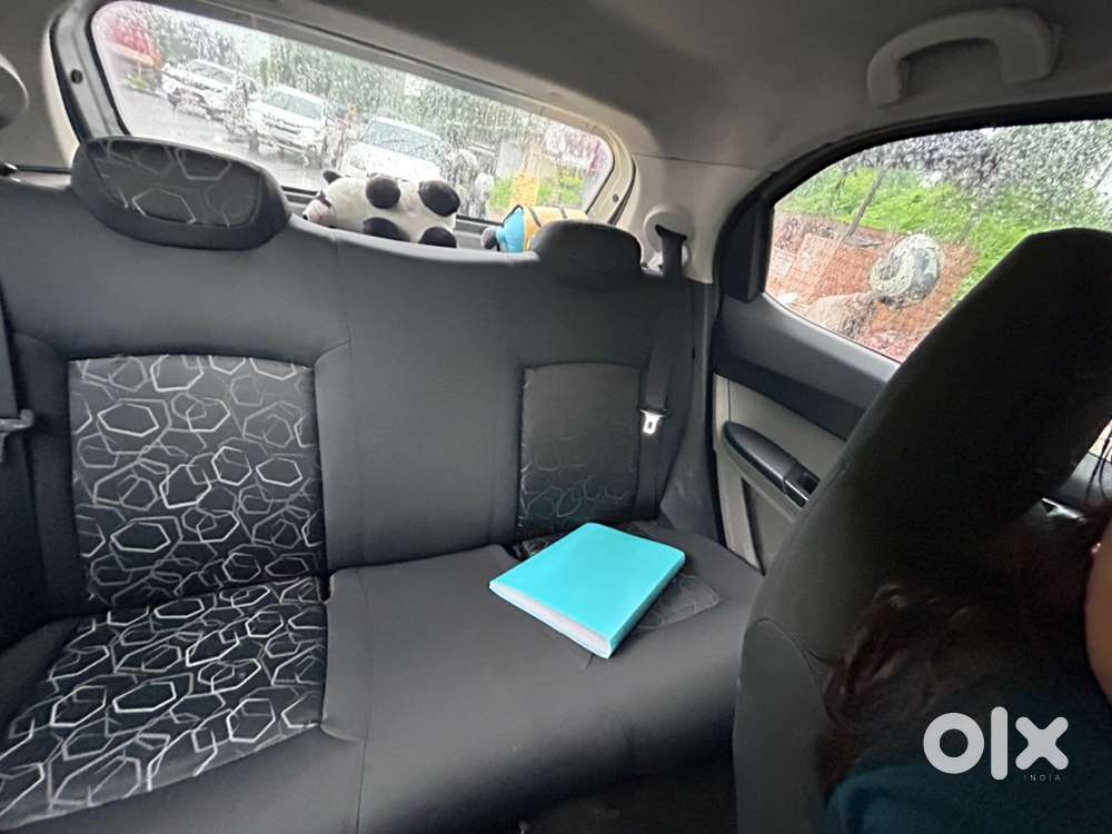 Tata Tiago Petrol 2017