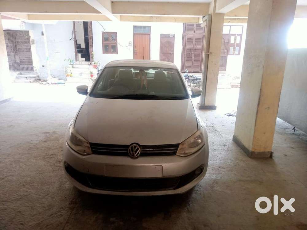 Volkswagen Vento 1.6 Highline Petrol/cng On Paper