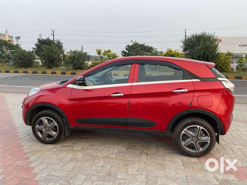 Tata Nexon 1.5 Revotorq Xm (s), 2018, Diesel