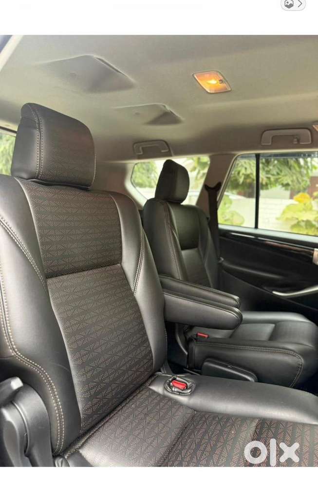 Toyota Innova Crysta 2022 Diesel 21000 Km Driven